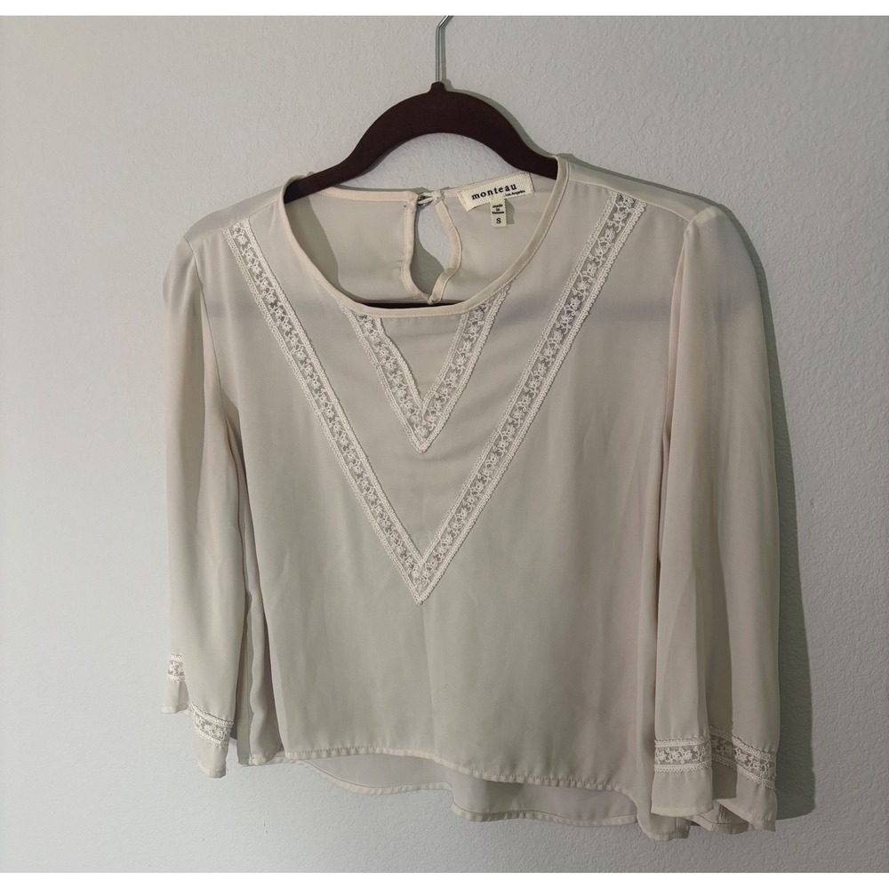 Monteau Los Angeles Cream Lace Trim V-Neck cottagecore romantic Small